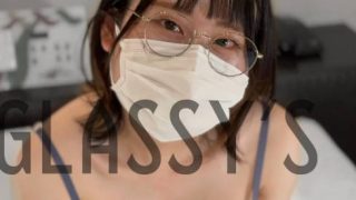FC2PPV-4608943 Liên tục xuất tinh trong miệng cô nàng kính ngực khủng Nhật Bản